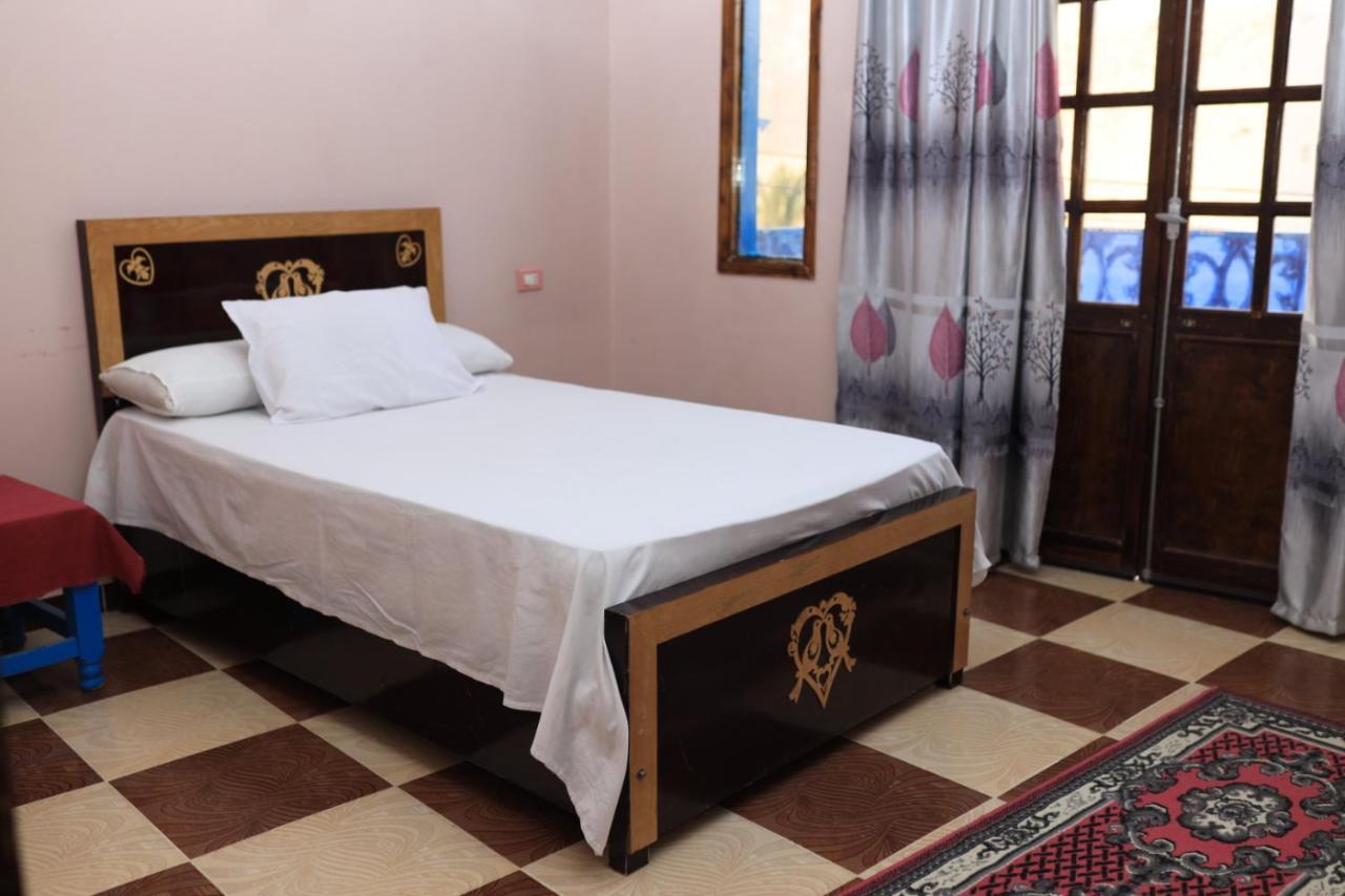 Ahmed Mulatam House الأقصر