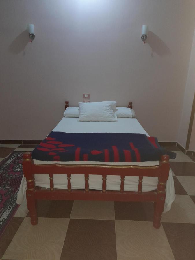 Ahmed Mulatam House شقة الأقصر